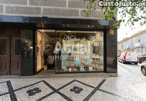 Loja Em Oliveira, São Paio E São Sebastião,Guimarães, Braga, Guimarães
