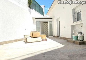 Moradia T2 + 1 no coração do bairro da Ajuda