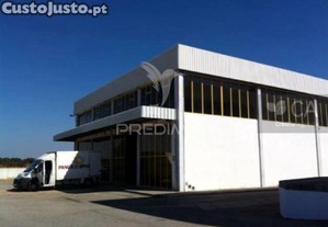 Armazém industrial com rentabilidade em santiago do cacém