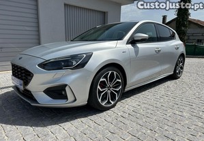 Ford Focus 1.5 TDCi EcoBlue ST-Line - 19