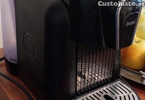Máquina de Café Delta Qool Automática