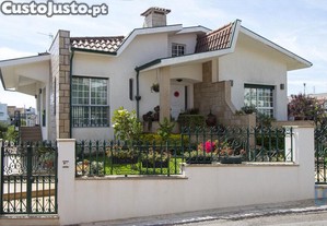 Casa / Villa T3 em Ribeirão de 210,00 m²