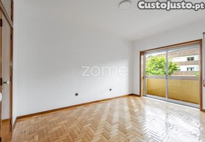 Apartamento T3 Em São Victor Com Garagem Fechada