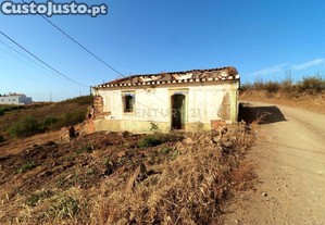 Ruína com projecto aprovado para construção de Moradia T4 com piscina e vista mar, em Eira da Palma, Tavira   projeto exclusivo