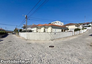Moradia Térrea Em Mogege