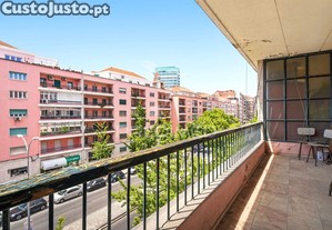 T7 com 198 m² de potencial e exclusividade numa das avenidas mais emblemáticas de lisboa