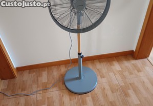 Ventoinha de pé Create