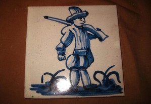 Antigo azulejo homem caçador séc 19
