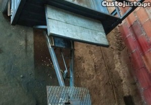 Reboque para moto-enxada, moto-cultivador etc