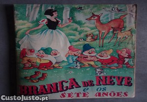 Caderneta de cromos Branca de Neve e os Sete Anões (tem 35 cromos)
