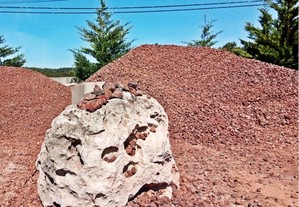Pedra Vulcânica (Vários calibres)