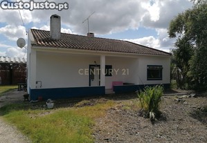 Quinta Rstica em vora com 8.750 m2 e uma Vista Campestre
