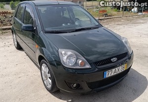 Ford Fiesta 1.4cdti - 05