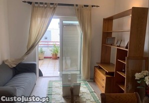 REF4022 - T1 Mobilado C/Terraço, Colégio Julio Dinis, Rot. Da Areosa