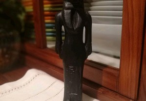 Estátua egípcia