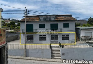 Espaço Comercial R/C - Valpedre, Penafiel