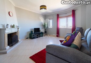 Apartamento t2 com suíte - santa marta do pinhal - corroios - 300.000  