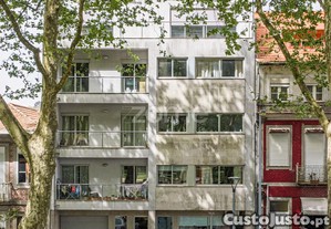Apartamento T2 Seminovo Na Praça Da Corujeira -...