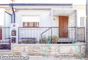 Excelente negócio - moradia T3, renovada na Quinta das Pedras, Águas de Gaia