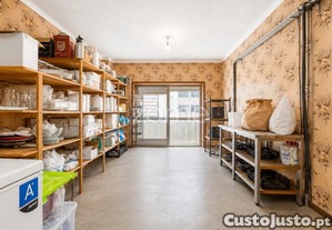 Espinho Centro | T2 + Ativo Com Rendimento