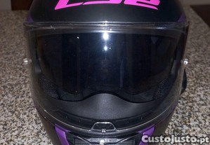 LS2 (mulher)