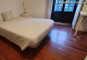Quarto exclusivo a estudantes metro Alameda