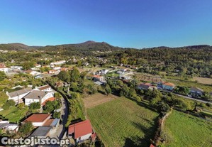 Terreno Com 7852 M2 Em Torre - Amares