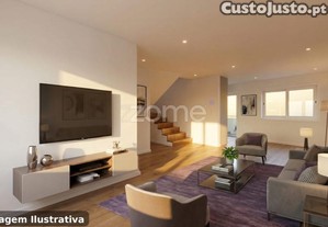 Moradia T3 Totalmente Renovada Com Jardim - Porto