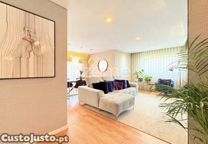 Apartamento T3 Seminovo Em Calendário