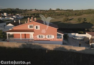 Moradia t4+2 em pontével a 42 minutos aeroporto de lisboa