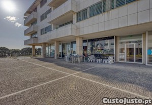 Trespasse de Bar na Zona de Praia de Lea da Palmeira