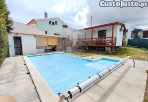 Terreno urbano com moradia dif e piscina | pegarias   setúbal 235000 