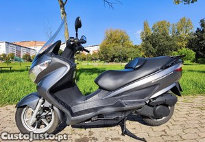 Suzuki Burgman 125