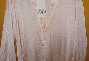 Blusa acetinada da Zara nova com etiqueta