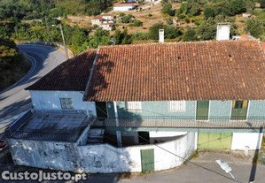 Casa / Villa T4 em Graa de 158,00 m