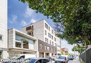 Apartamento T3 Com 2 Lugares De Garagem , Porto