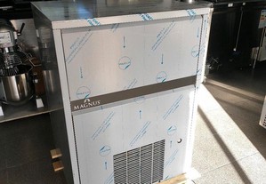Máquina para fabricar cubos de gelo 100kg