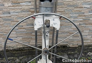 Roda de Leme inox para veleiro com suporte e bússola
