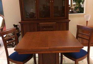 Mobília Sala Jantar(Vitrine/louceiro,mesa,cadeira) - NOVO