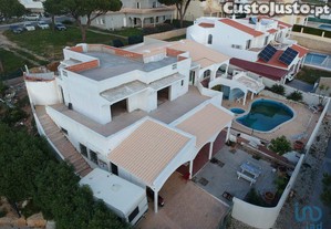 Casa / Villa T4 em Quarteira de 304,00 m²
