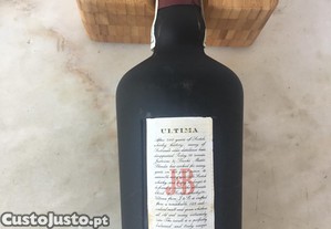 Garrafa wisky JB LTIMA Com caixa
