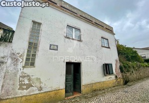Moradia t2 para recuperar em pragança (cadaval)