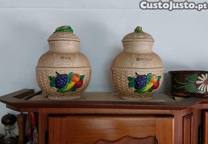 Púcaras em barro