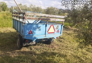 Reboque para trator