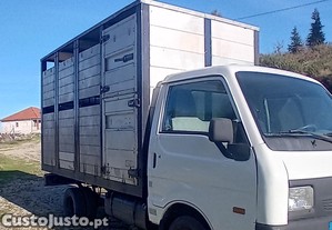 Carrinha transporte de animais vivos
