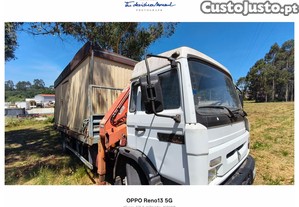 camião Renault c/ grua