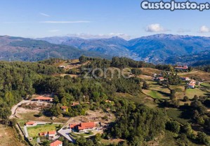 Moradia Com Terreno De 1.445 M2 -Vieira Do Minho