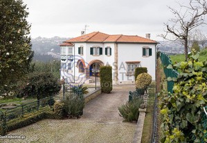 Quinta com 59000m2 e 3 casas entre Porto e Aveiro