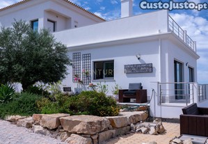 Moradia V3 moderna e elegante em São Brás de Alportel, Faro