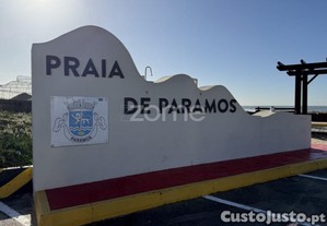 Terreno Com 4.810 M2 Em Paramos (Espinho)